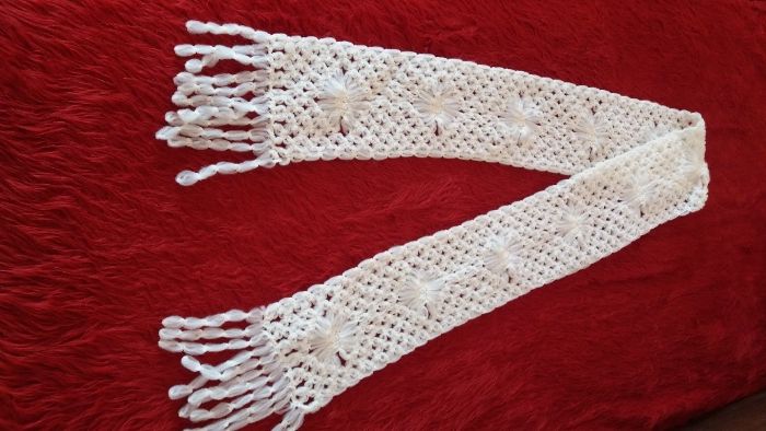 Ръчно изработен красив дамски шал