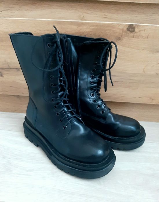 Продам демисезонные ботинки