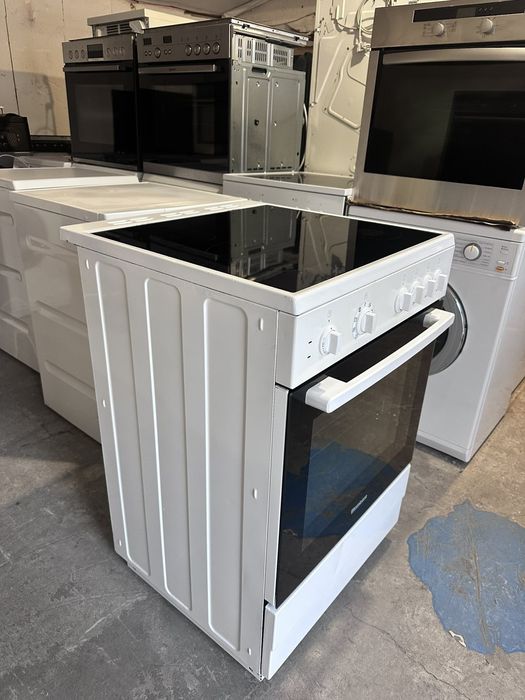 Печка +гаранция. Керамичен плот, конвекция. Безплатна доставка в София