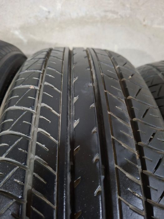 Продам шины б/у в отличном состоянии.