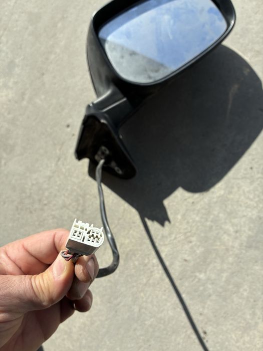 Дясно странично огледало Toyota Auris