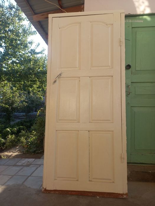 Капы сатылады 200 мыннан екеуи бар