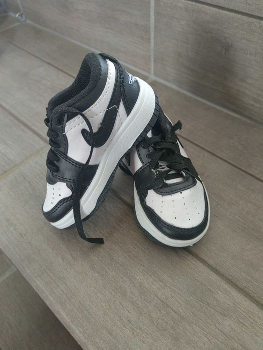 Маратонки и буйки за момче!