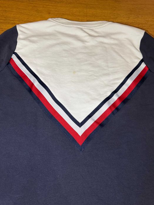 Bluză Tommy Hilfiger originală mărimea S – stare bună, defect mic