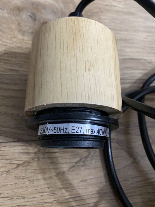 Lustra pendul valeria . Nou nout , lungime 1500mm / 180 Ømm.Negru-maro