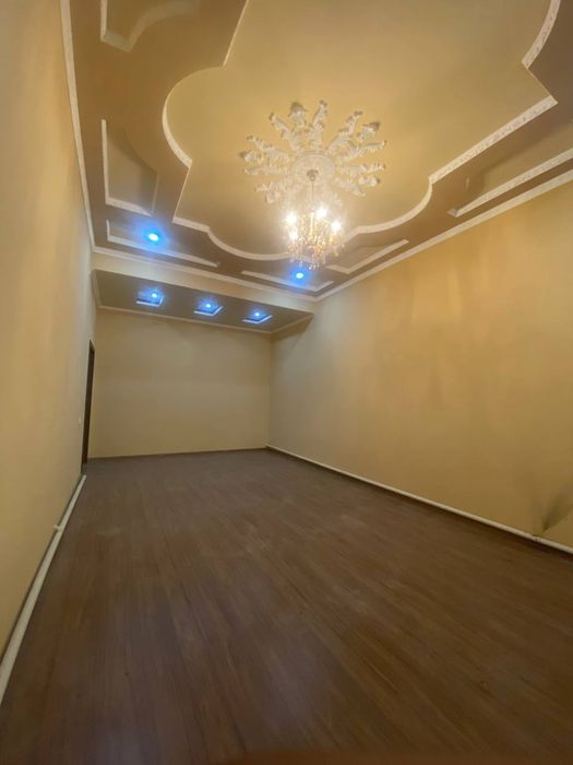 Kogon shahrida joylashgan 2 qavatli uy sotiladi