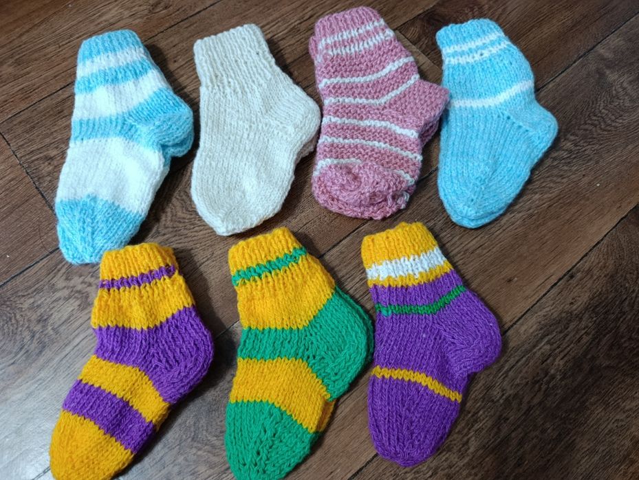 Продам вязаные наски, следи