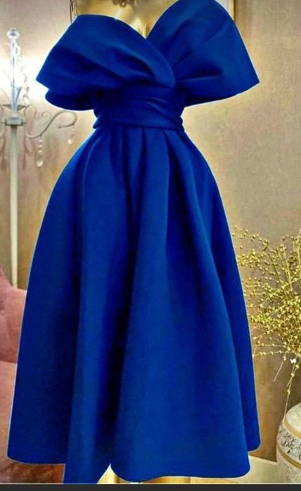 Продам платье новое