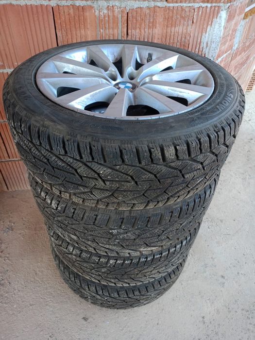 Jante Bmw F10/ F11 R18 245/ 45/ 18 cu anvelope de iarna aproape noi