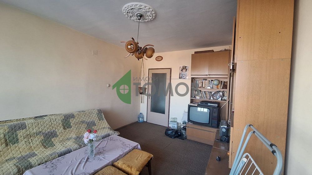 Двустаен апартамент с кухня в кв. Опълченски