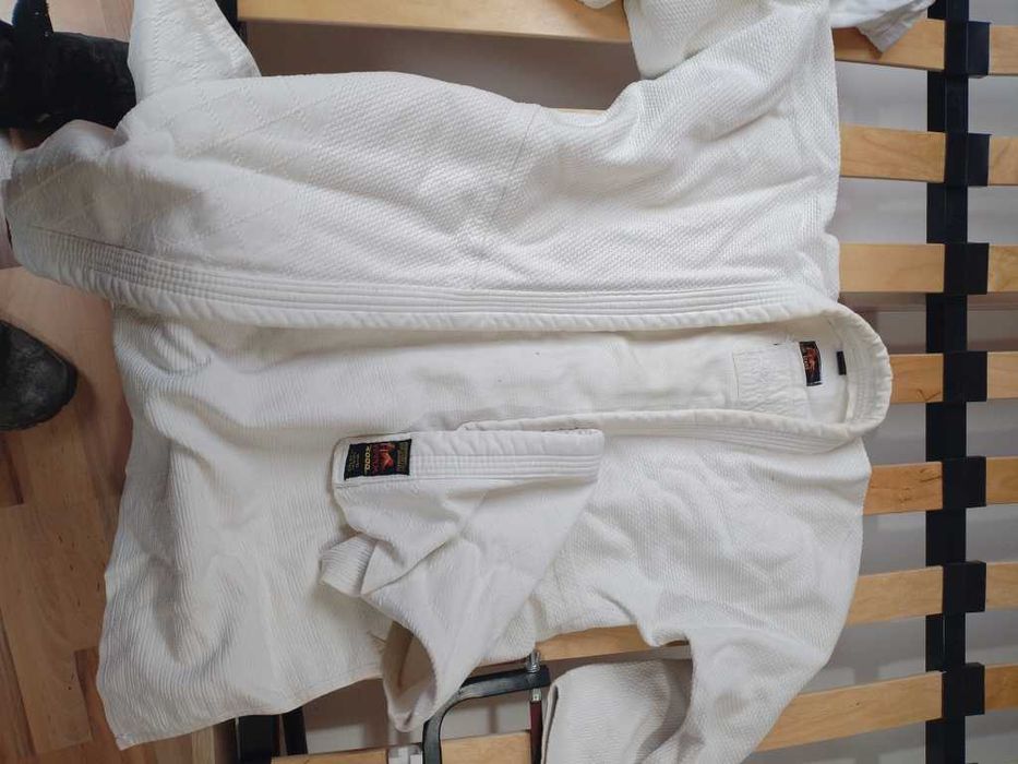 Кимоно - 2бр комплекта, размер 70-100кг