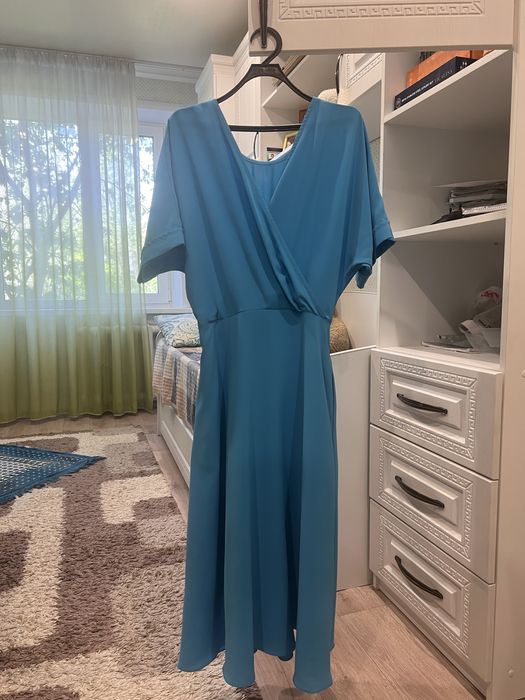 Продам женское платье