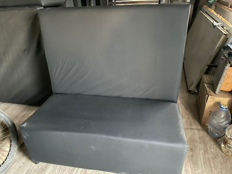 Мебель стол и дибан