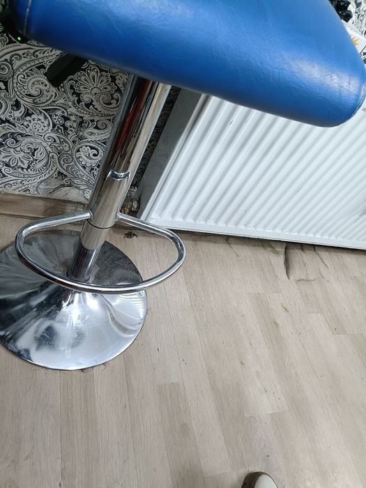 Продам кресло барное