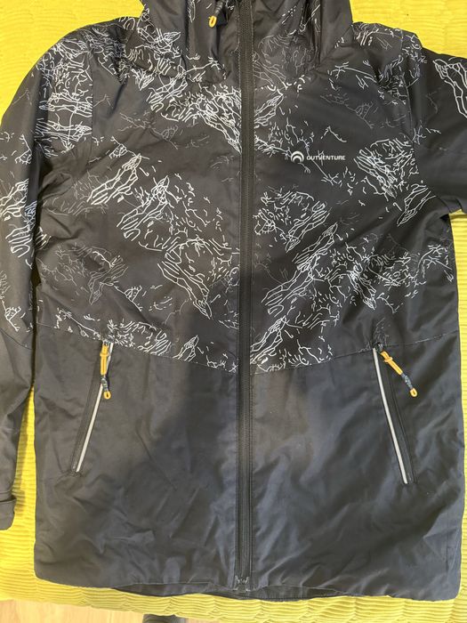 Продам 2 ветровки outventure