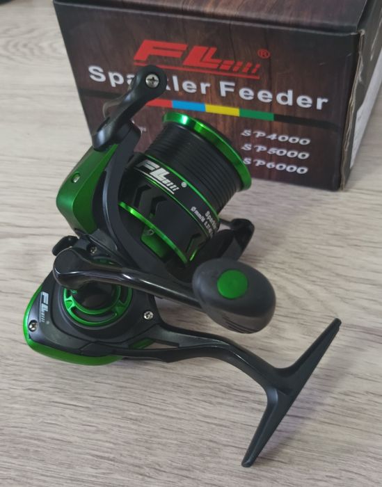 SET 2 Feedere FL Aqua Feeder 3.90 + 2 Mulinete FL Sparkler 6000