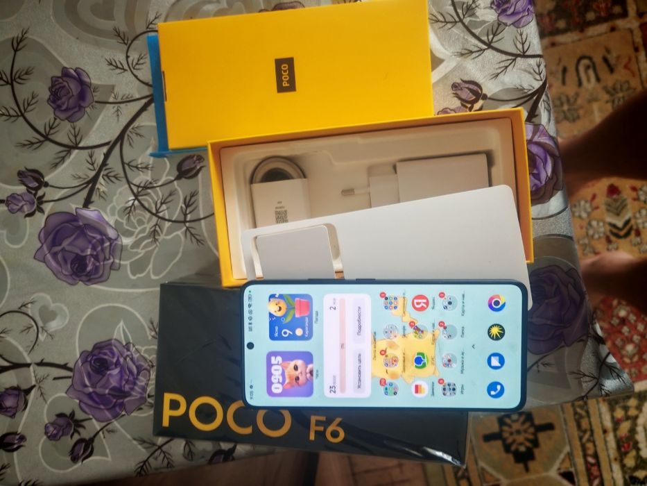 Poco F6 продаю..