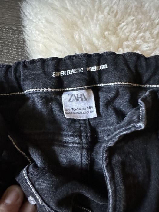 Vand jeans baiat Zara 13-14 ani