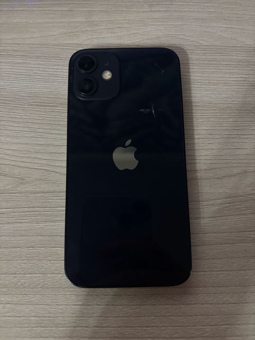 iPhone 12 mini..