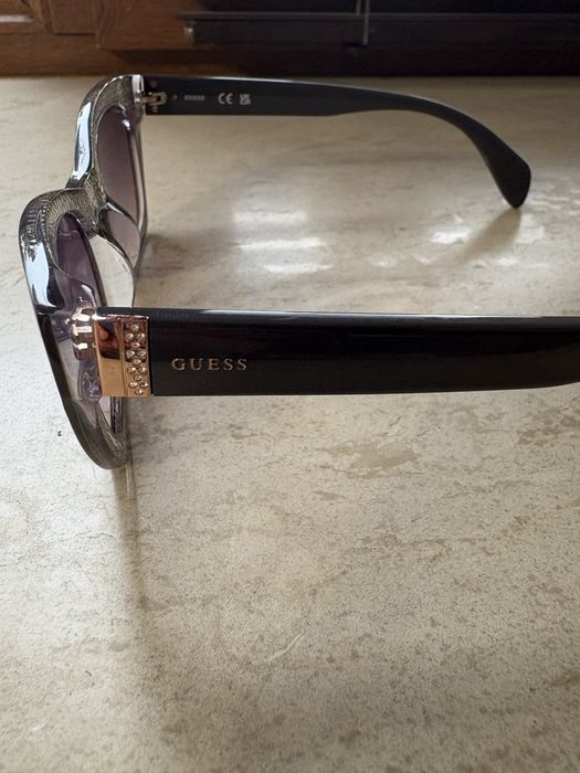 Дамски очила Guess