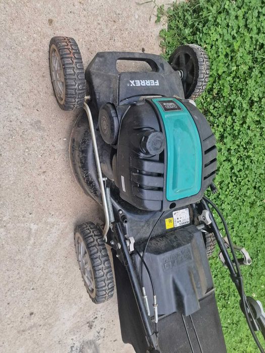 Masina de tuns iarba gazon FERREX cu TRACTIUN si COS pe benzina TOPPP