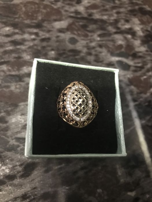 Кольцо золотое новое