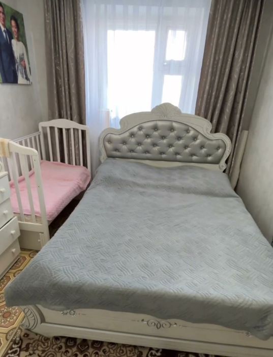 Продам спальный гарнитур