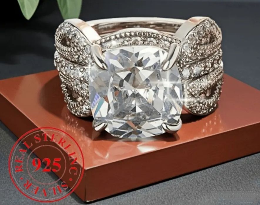 Невероятен масивен нов стебърен пръстен с печат и луксозна кутийка