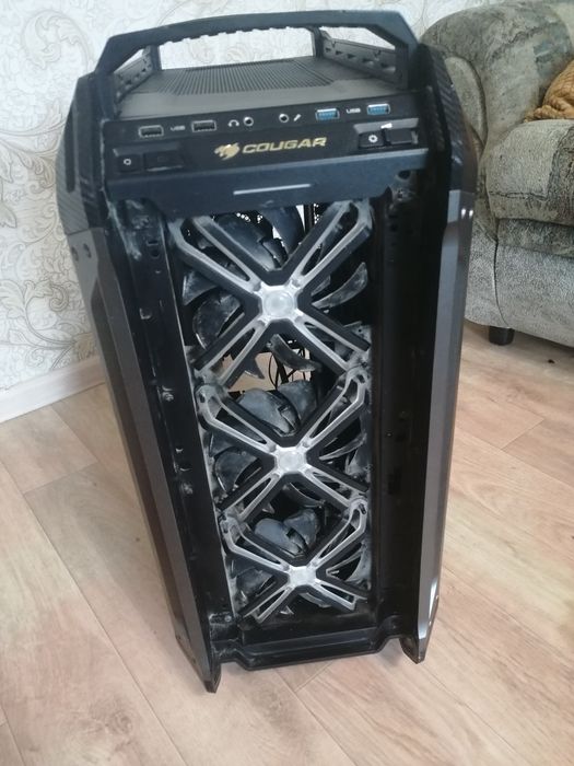 Флагманский Full-Tower корпус Cougar Panzer Max + 3 RGB кулера