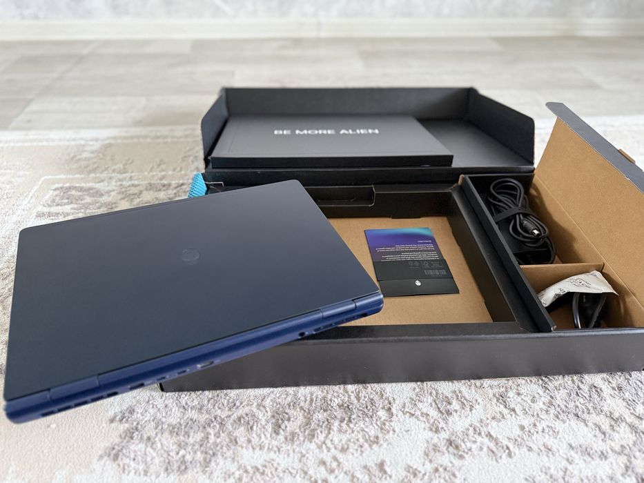 Alienware 16 Aurora 2025г