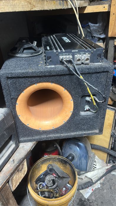 Сабвуфер с усилителем