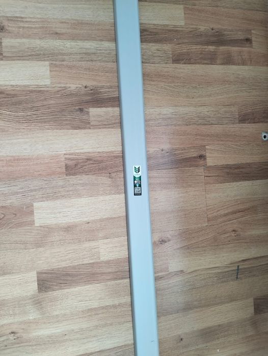 Продам плинтуса (новые)