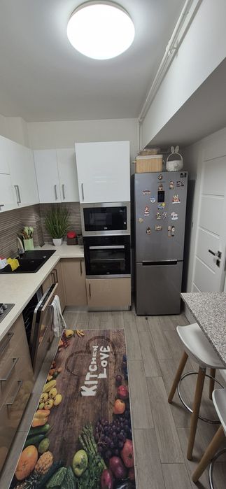 Vand garsoniera in  tomis plus cu loc de parcare privat