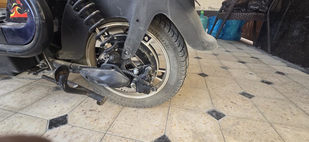 Scuter sotiladi aybi yoq xozir olganga tekis qlib beramn aksiya...