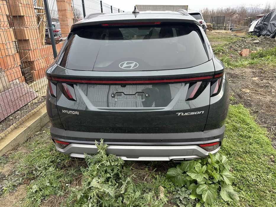 Hyundai Tucson 2024 benzina avariat 6000km