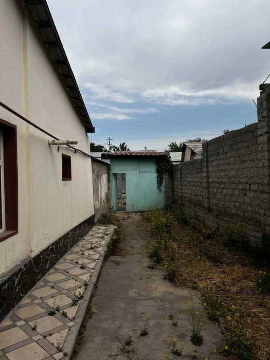 Срочно сдается дом 5 комнат,8 соток.ул.Мухтара Ашрафий