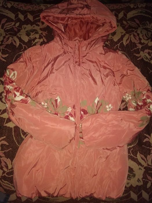СРОЧНО Куртка  детская весна 3000