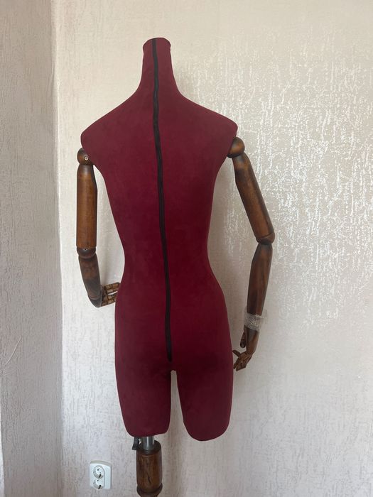 Шивашки манекен с крака, мек, манекен за магазин