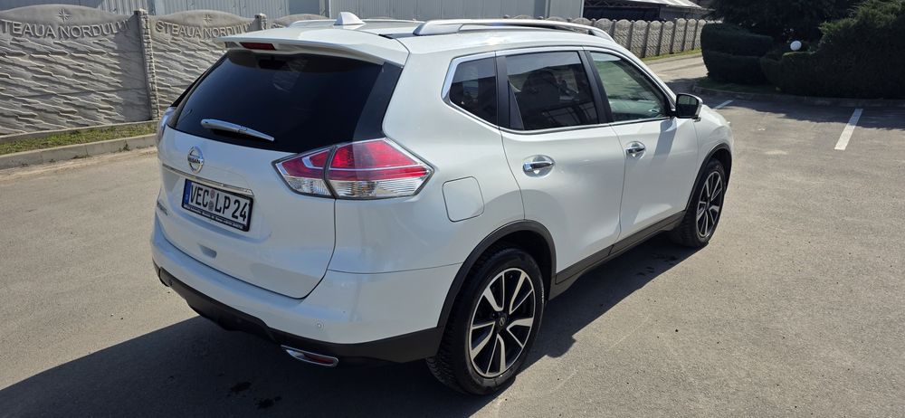 NISSAN X-TRAIL an 2015 EXTRA FULL, Automat, ALB PERLAT, adus Germania