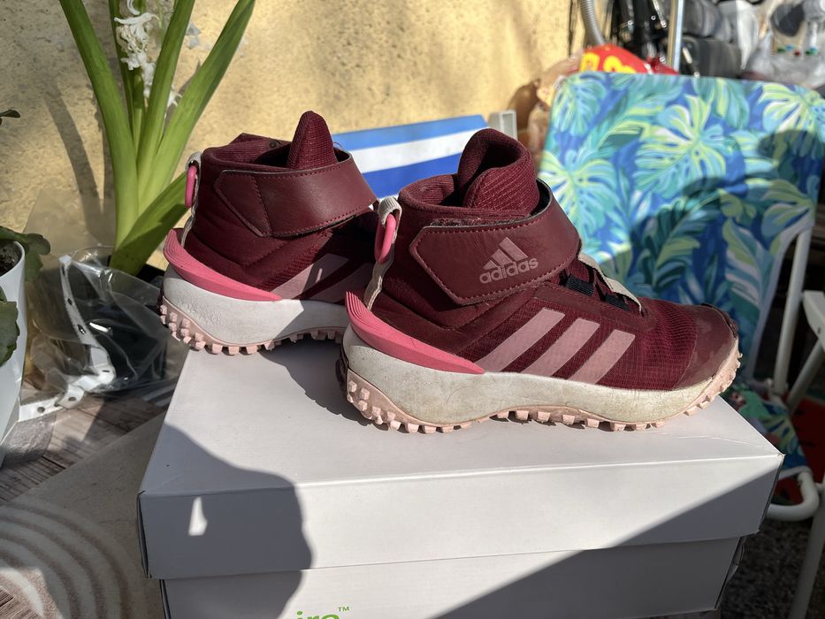 Детски зимни обувки Adidas