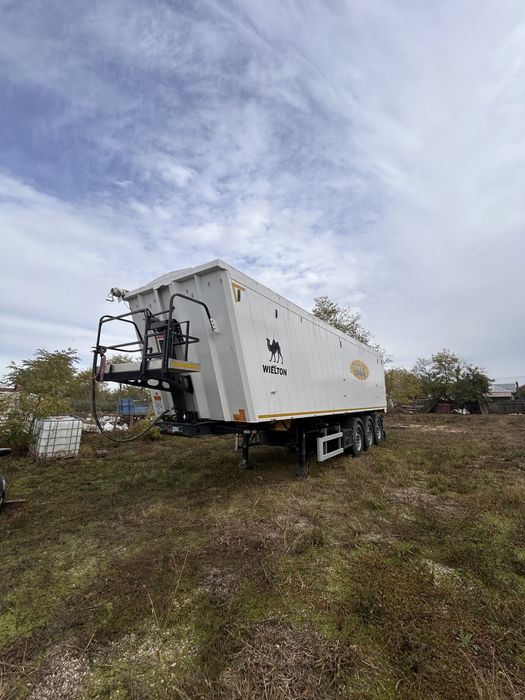 Ofer spre inchiriere