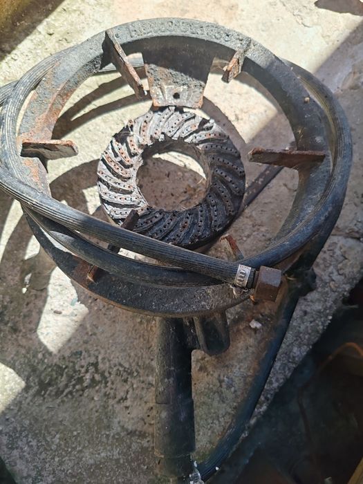 Arzător din fonta