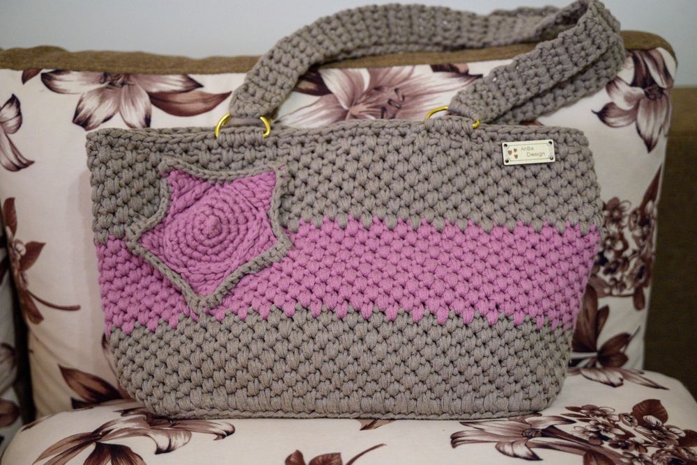 Ръчно плетени дамски чанти