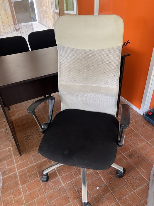 Офис мебел бюро, офис стол,диван, маса,посетителски столове