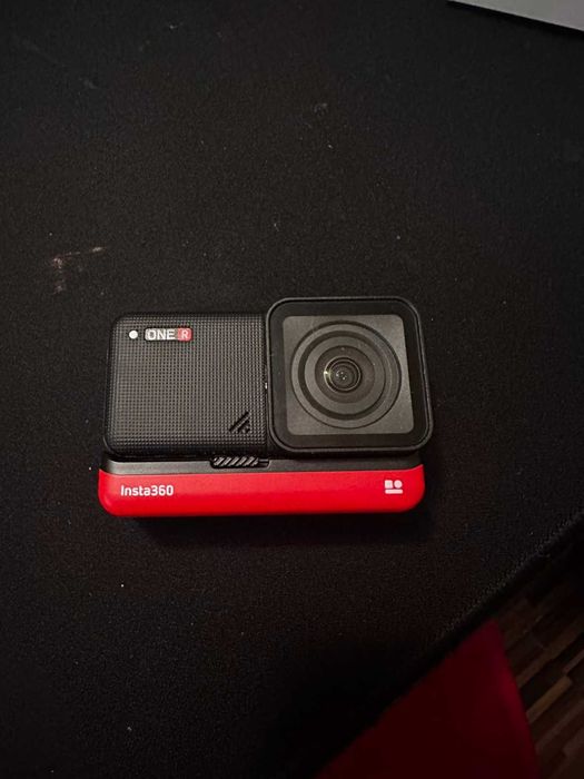Екшан камера insta 360 one r 4K