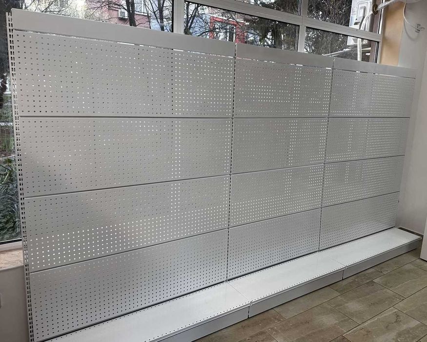 ПРОМО Стенен и Островен стелаж с перфо гръб- НОВИ, НАЛИЧНИ