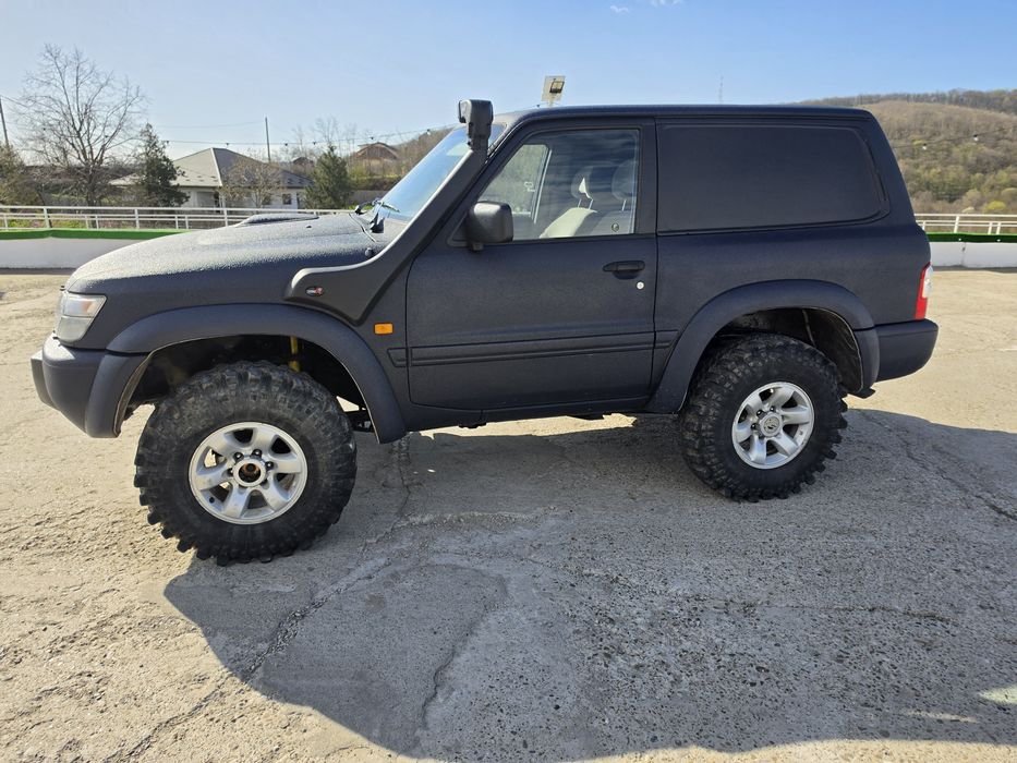 Vând Nissan patrol