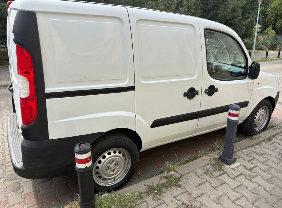 Vând fiat doblo 1.4 benzina