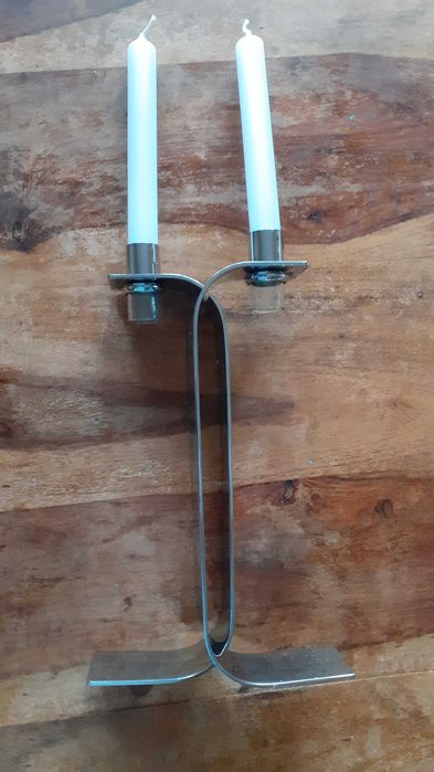 метален свещник, стабилен масивен и лъскав хром метал, за 2 свещи