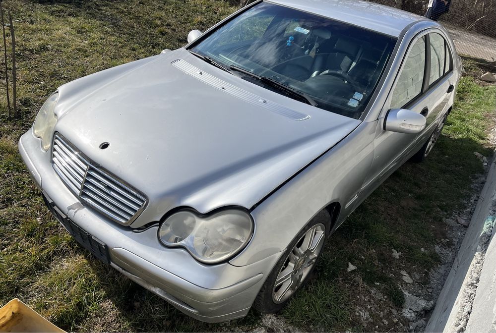 Mercedes C class W203 200cdi НА ЧАСТИ